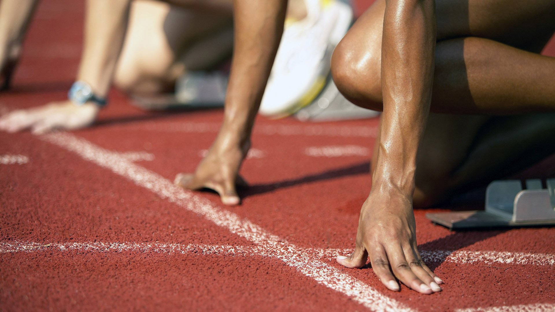 押上家底,雷军谈玄戒芯片与造车的创业历程,雷军研发芯片